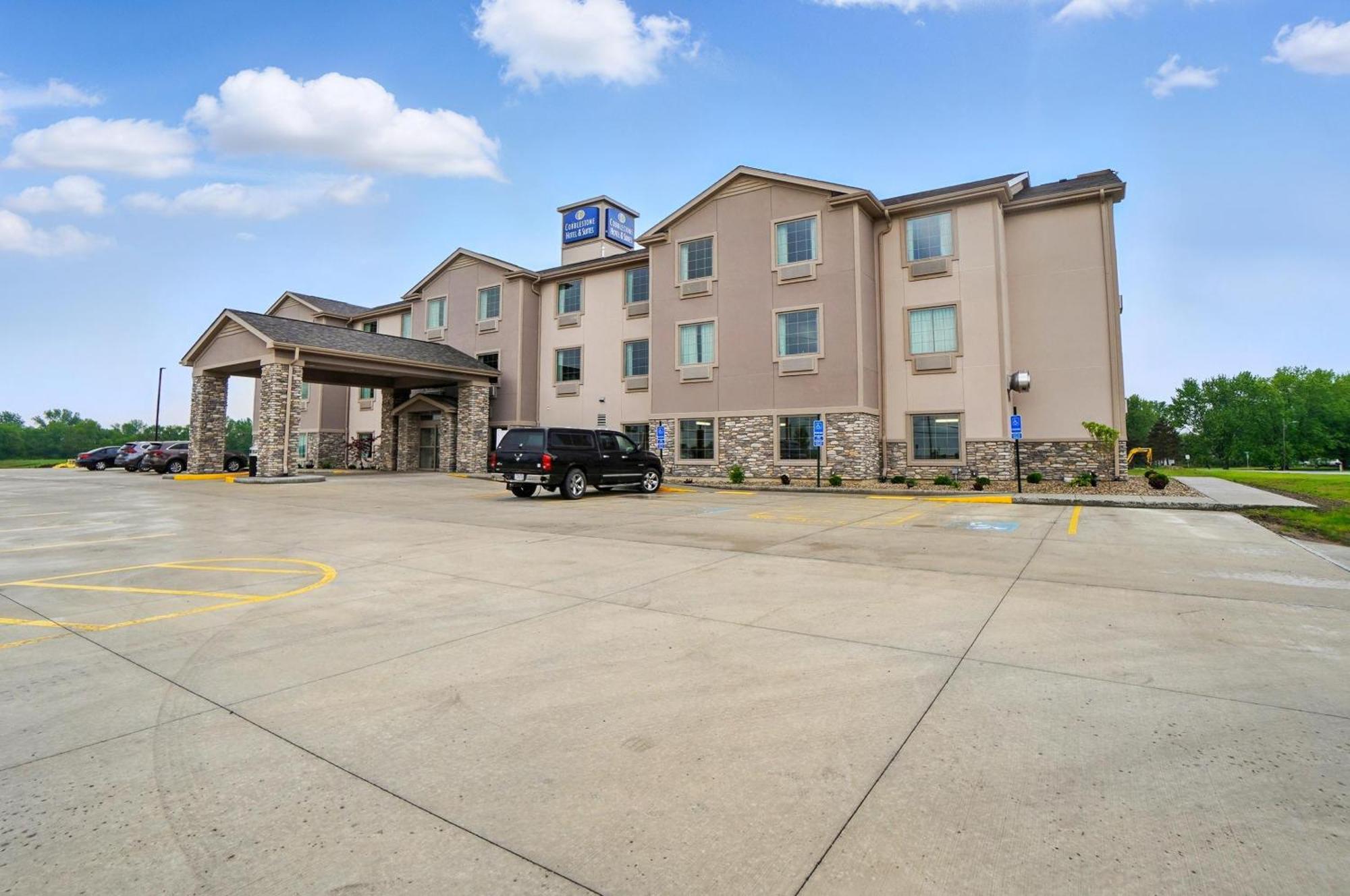 Cobblestone Hotel & Suites - Russells Point At Indian Lake Exteriér fotografie